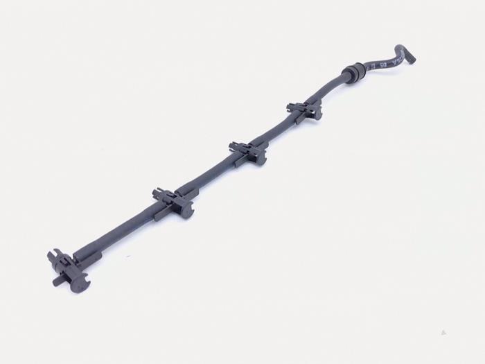 Neuf Conduit de carburant Volkswagen Golf VI (5K1) 2.0 TDI 16V Prix € 48,40 Prix TTC proposé par Automaterialen Ronald Morien B.V.