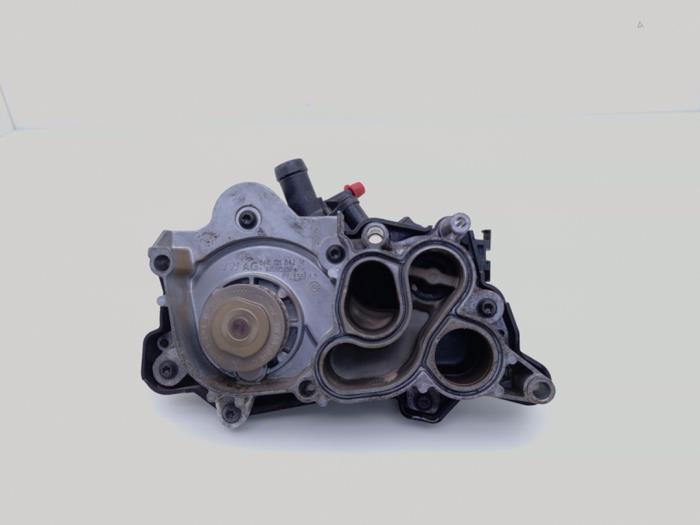 Usagé Pompe à eau Volkswagen Golf VII (AUA) 1.4 TSI 16V Prix € 35,00 Règlement à la marge proposé par Automaterialen Ronald Morien B.V.