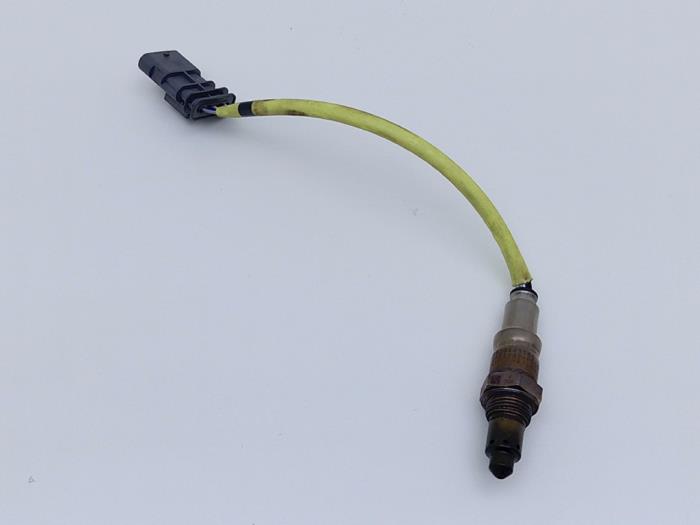 Usados Sonda Lambda Peugeot 208 II (UB/UH/UP) 1.2 Vti 12V PureTech 100 Precio € 35,00 Norma de margen ofrecido por Automaterialen Ronald Morien B.V.