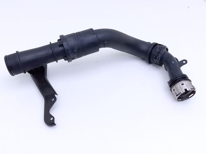 Gebrauchte Intercooler Rohr Ford Puma 1.5 EcoBoost 12V ST Preis € 65,00 Margenregelung angeboten von Automaterialen Ronald Morien B.V.
