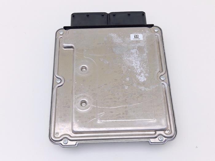 Engine management computer from a Volkswagen Caddy Cargo V (SBA/SBH) 2.0 TDI SCR 2024