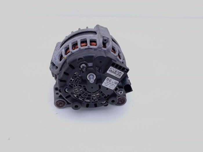 Begagnade Dynamo Volkswagen Polo VI (AW1) 1.0 MPI 12V Pris € 114,95 Inklusive moms erbjuds av Automaterialen Ronald Morien B.V.