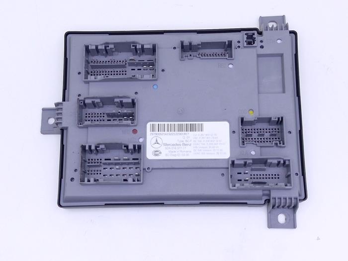 Used Body control computer Mercedes EQE (V295) 300 89/90 kWh Price € 144,99 Inclusive VAT offered by Automaterialen Ronald Morien B.V.