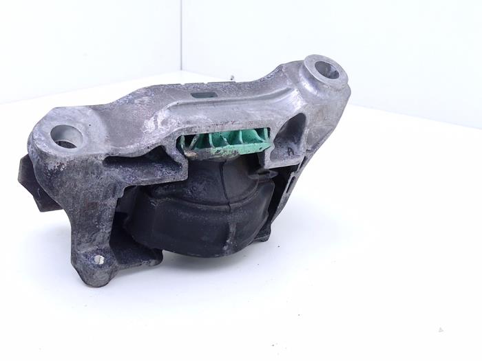 Usagé Support moteur Ford Kuga III (DFK) 2.5 PHEV 16V Prix € 75,00 Règlement à la marge proposé par Automaterialen Ronald Morien B.V.