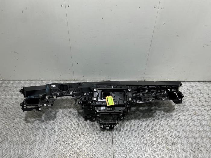Używane Panel Audi e-tron GT (F83) GT Competition 93 kWh Cena € 1.795,00 Procedura marży oferowane przez Automaterialen Ronald Morien B.V.