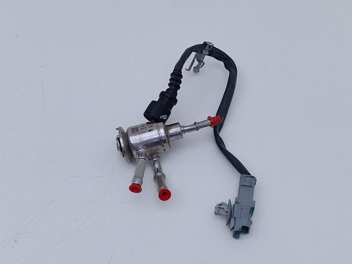 Usados Inyector Adblue Renault Master IV 2.0 Blue dCi 150 Precio € 95,00 IVA incluido ofrecido por Automaterialen Ronald Morien B.V.