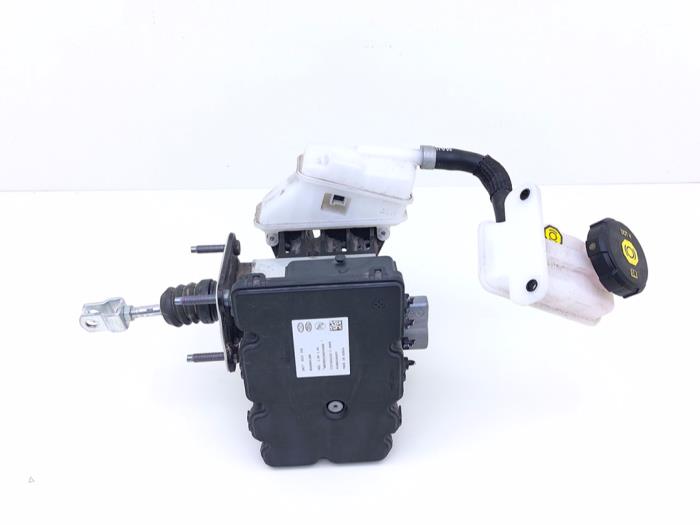 Begagnade ABS-pump Kia Xceed 1.6 GDI PHEV Pris € 395,00 Marginaltabell erbjuds av Automaterialen Ronald Morien B.V.