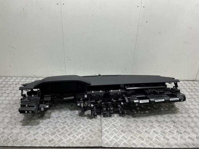 Używane Panel Landrover Range Rover Velar (LY) 3.0 D300 AWD Cena € 895,00 Procedura marży oferowane przez Automaterialen Ronald Morien B.V.