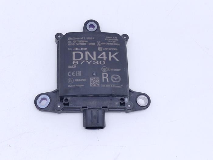 Begagnade Dödvinkelsensor Mazda MX-30 e-SkyActiv 145 Pris € 245,00 Marginaltabell erbjuds av Automaterialen Ronald Morien B.V.