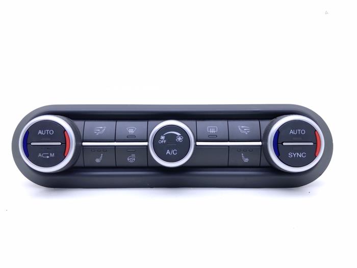 Gebrauchte Klimabedienteil Alfa Romeo Stelvio (949) 2.0 T 16V Q4 Preis € 165,00 Mit Mehrwertsteuer angeboten von Automaterialen Ronald Morien B.V.