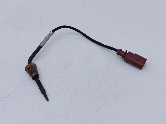 Usagé Sensor température d’échappement Volkswagen Touareg 3.0 TDI 231 V6 24V Prix € 79,00 Prix TTC proposé par Automaterialen Ronald Morien B.V.