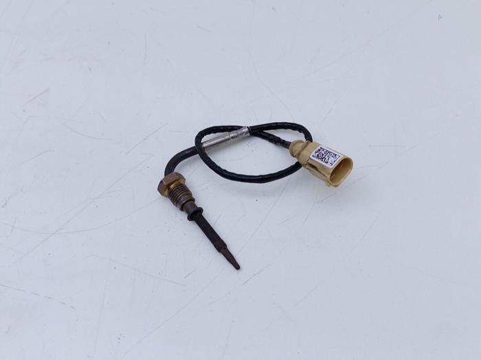 Usagé Sensor température d’échappement Volkswagen Touareg 3.0 TDI 231 V6 24V Prix € 65,00 Prix TTC proposé par Automaterialen Ronald Morien B.V.