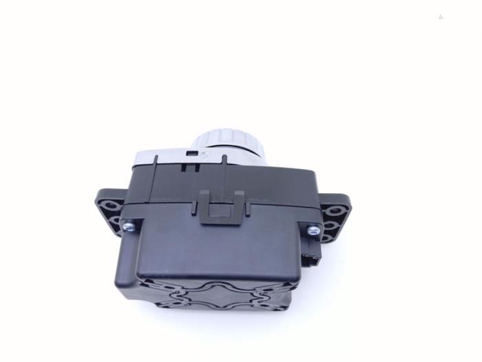 On-board computer controller from a Mercedes-Benz A (W176) 1.5 A-180 CDI, A-180d 16V 2013
