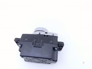 On-board computer controller from a Mercedes-Benz A (W176) 1.5 A-180 CDI, A-180d 16V 2013