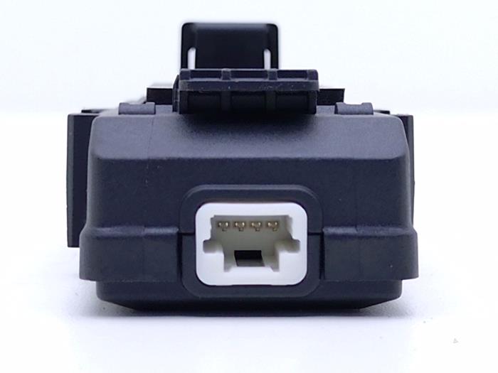 Computer, miscellaneous from a Xpeng G6 AWD Performance 2025
