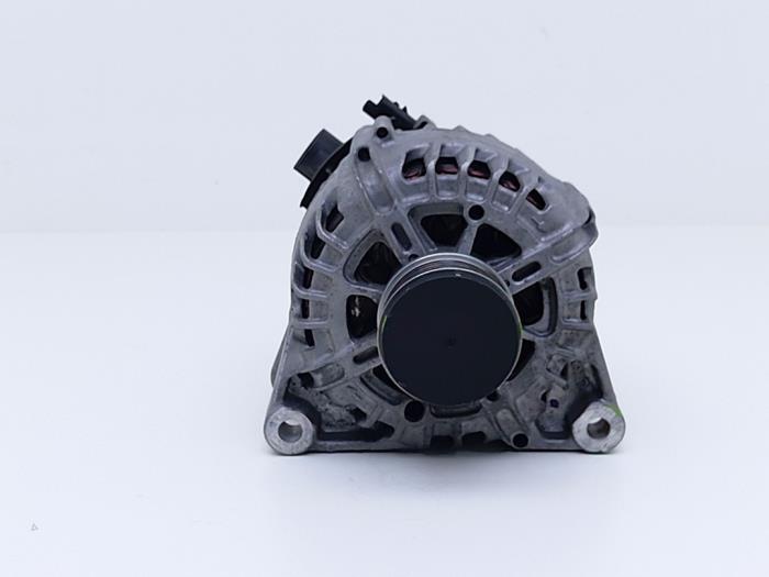 Begagnade Dynamo Citroen C3 (SX/SW) 1.2 12V e-THP PureTech 110 Pris € 48,99 Inklusive moms erbjuds av Automaterialen Ronald Morien B.V.
