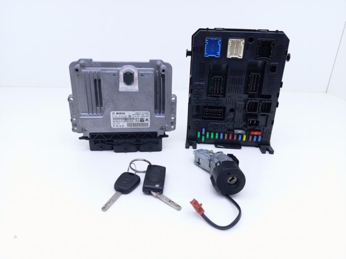 Used Ignition lock + computer Citroen Berlingo 1.6 HDi 90 Price € 356,95 Inclusive VAT offered by Automaterialen Ronald Morien B.V.