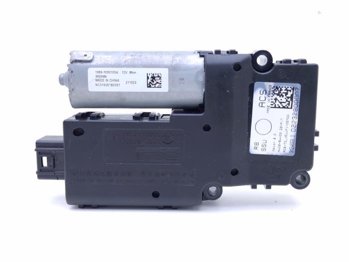 Gebrauchte Schiebedach Motor Peugeot 508 SW (F4/FC/FJ/FR) 1.5 BlueHDi 130 Preis € 95,00 Margenregelung angeboten von Automaterialen Ronald Morien B.V.