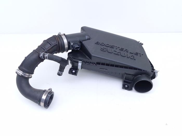 Gebrauchte Luftfiltergehäuse Suzuki Vitara (LY/MY) 1.4 Booster Jet Turbo 16V SHVS Preis € 78,65 Mit Mehrwertsteuer angeboten von Automaterialen Ronald Morien B.V.