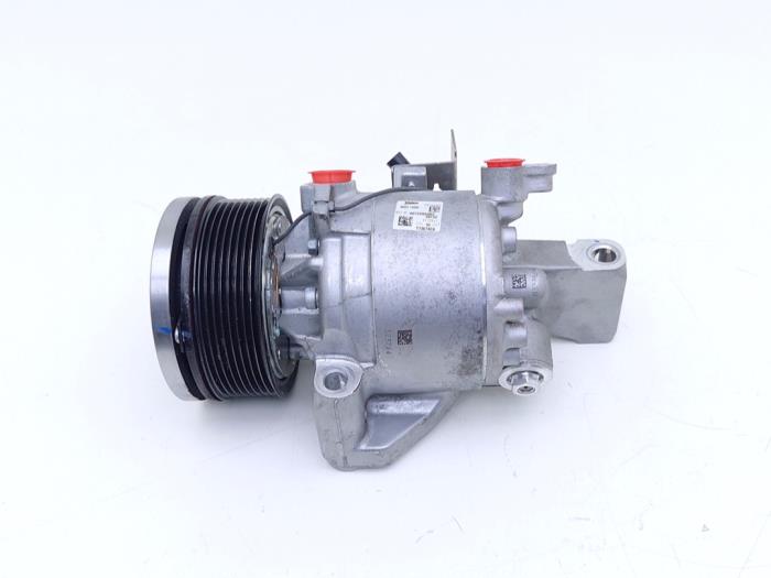 Gebrauchte Klimapumpe Suzuki Vitara (LY/MY) 1.4 Booster Jet Turbo 16V SHVS Preis € 211,75 Mit Mehrwertsteuer angeboten von Automaterialen Ronald Morien B.V.