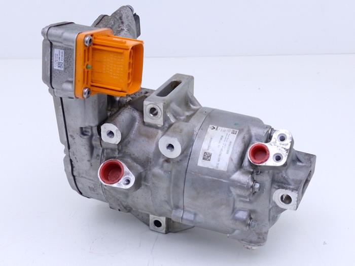 Usagé Pompe clim Renault Austral 1.2 Mild Hybrid Advanced 130 Prix € 719,95 Prix TTC proposé par Automaterialen Ronald Morien B.V.