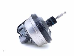 Servo frein d'un Audi RS 5 (F53/F5P) 2.9 V6 TFSI 24V 2017