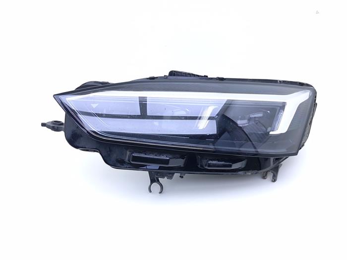 Używane Reflektor lewy Audi RS 5 (F53/F5P) 2.9 V6 TFSI 24V Cena € 1.566,95 Z VAT oferowane przez Automaterialen Ronald Morien B.V.