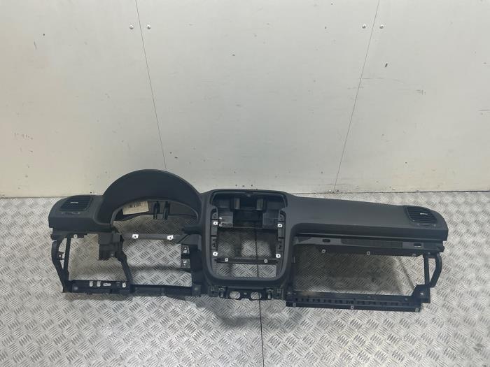 Używane Panel Volkswagen Scirocco (137/13AD) 2.0 TSI 16V Cena € 149,00 Procedura marży oferowane przez Automaterialen Ronald Morien B.V.