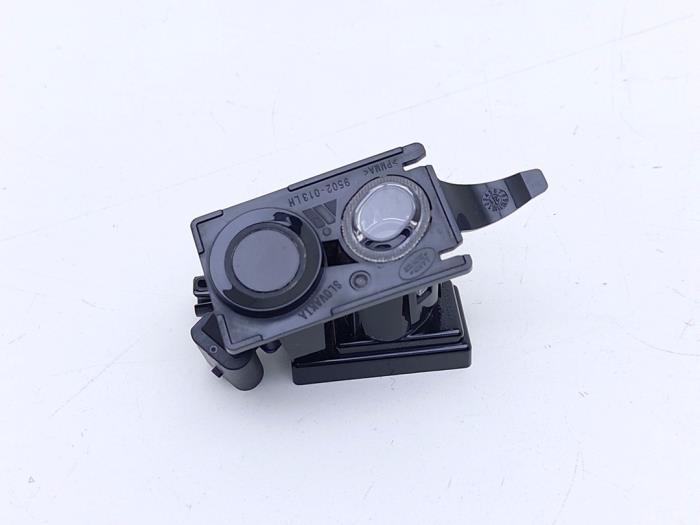 Usados Sensor PDC Landrover Defender II 90 3.0 D250 MHEV Precio € 48,40 IVA incluido ofrecido por Automaterialen Ronald Morien B.V.