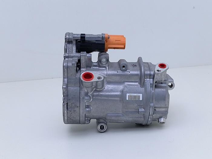 Usagé Compresseur de clim Alfa Romeo Tonale 1.3 T Hybrid Q4 Prix € 598,95 Prix TTC proposé par Automaterialen Ronald Morien B.V.
