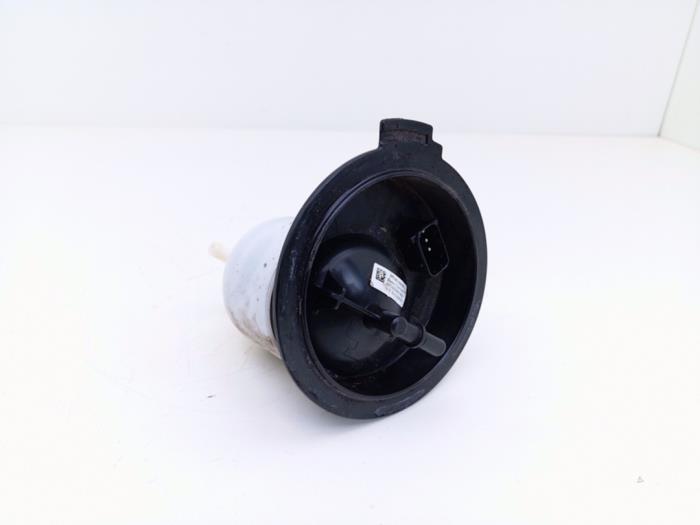 Usagé Pompe à carburant Porsche Panamera (970) 4.8 V8 32V GTS Prix € 149,00 Règlement à la marge proposé par Automaterialen Ronald Morien B.V.