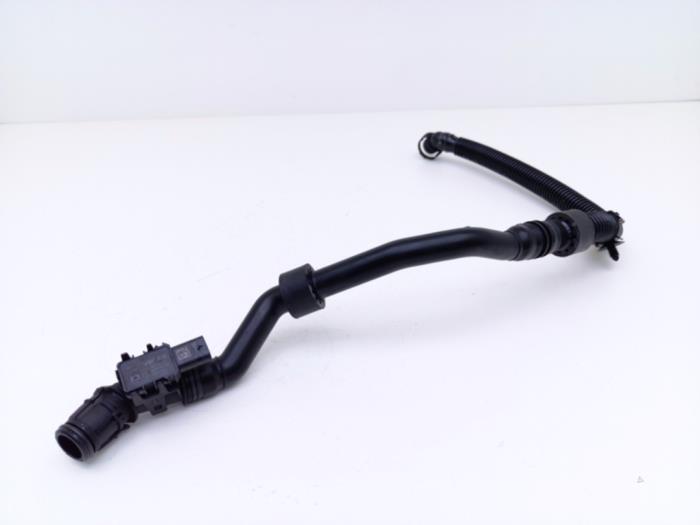 Usagé Conduit (divers) Volkswagen Multivan T7 2.0 TSI 16V Prix € 54,99 Prix TTC proposé par Automaterialen Ronald Morien B.V.