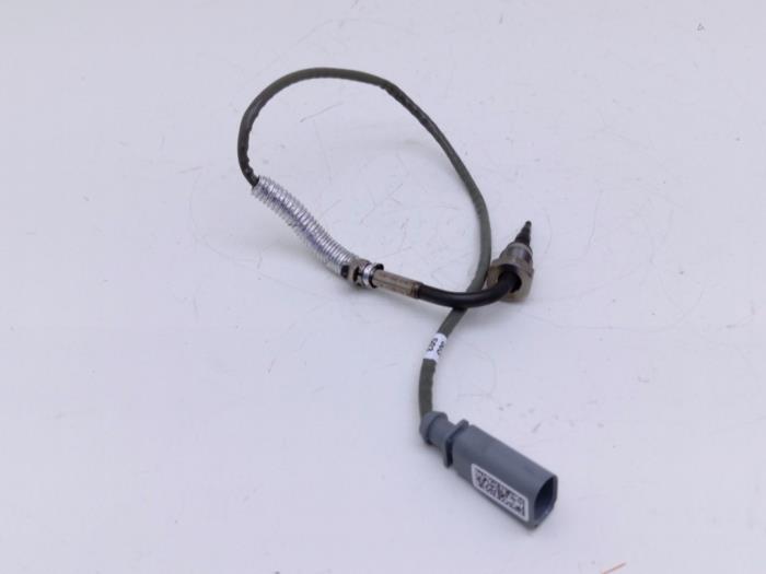 Gebrauchte Auspuff Temperatursensor Volkswagen Multivan T7 2.0 TDI SCR 16V Preis € 30,25 Mit Mehrwertsteuer angeboten von Automaterialen Ronald Morien B.V.