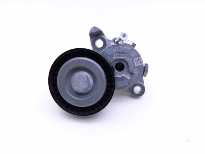 Usados Tensor correa múltiple Seat Arona (KJX) 1.0 TSI 12V Precio € 18,15 IVA incluido ofrecido por Automaterialen Ronald Morien B.V.