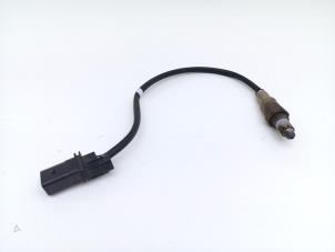 Lambda probe from a Audi A6 Avant (C8) 2.0 16V 55 TFSI e Hybrid Quattro 2023