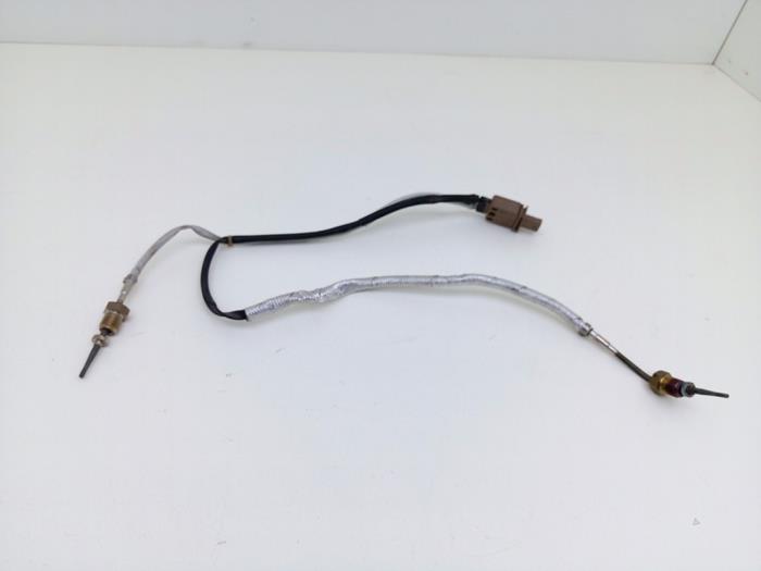 Gebrauchte Auspuff Temperatursensor Audi A6 Avant (C8) 2.0 16V 55 TFSI e Hybrid Quattro Preis € 55,00 Margenregelung angeboten von Automaterialen Ronald Morien B.V.