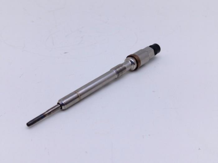 Used Glow plug Volkswagen Crafter (SY) 2.0 TDI 4Motion Price on request offered by Automaterialen Ronald Morien B.V.