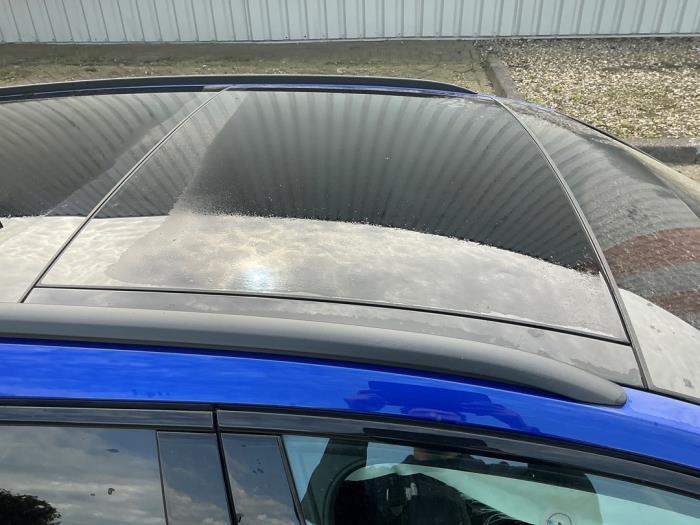 Używane Dach panoramiczny Audi A6 Avant (C8) 2.0 16V 55 TFSI e Hybrid Quattro Cena € 995,00 Procedura marży oferowane przez Automaterialen Ronald Morien B.V.