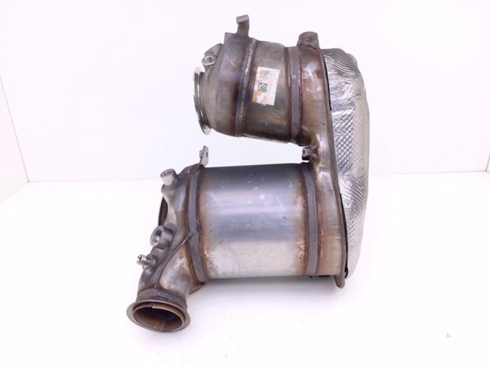 Gebrauchte Rußfilter Volkswagen Multivan T7 2.0 TDI SCR 16V Preis € 1.119,25 Mit Mehrwertsteuer angeboten von Automaterialen Ronald Morien B.V.