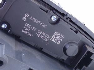 On-board computer controller from a Mercedes-Benz GLC (X253) 2.2 250d 16V BlueTEC 4-Matic 2017