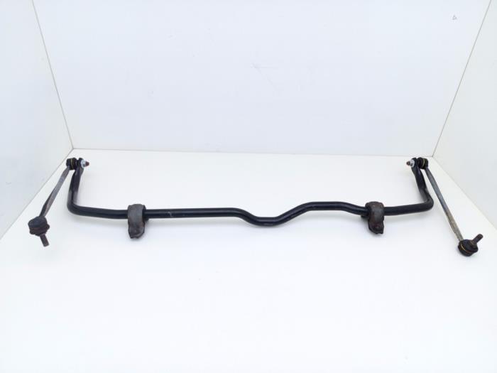 Używane Stabilizator przód Audi RS 3 Limousine (8VS/8VM) 2.5 TFSI 20V Quattro Cena € 45,00 Procedura marży oferowane przez Automaterialen Ronald Morien B.V.