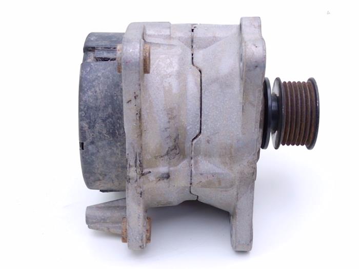 Dynamo van een Volkswagen Golf III (1H1) 2.9 VR6 Syncro 1994