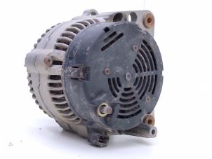 Dynamo van een Volkswagen Golf III (1H1) 2.9 VR6 Syncro 1994