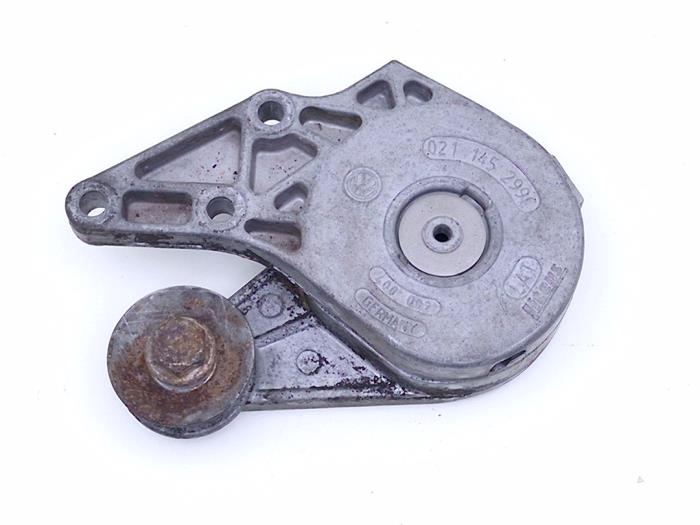 Usados Rodillo tensor correa múltiple Volkswagen Golf III (1H1) 2.9 VR6 Syncro Precio € 30,00 Norma de margen ofrecido por Automaterialen Ronald Morien B.V.
