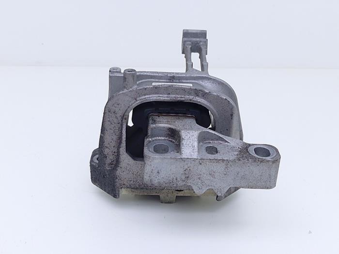 Usagé Support moteur Volkswagen Polo VI (AW1) 2.0 GTI Prix € 49,00 Règlement à la marge proposé par Automaterialen Ronald Morien B.V.