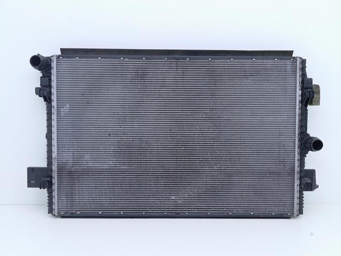 Usagé Radiateur Volkswagen Polo VI (AW1) 2.0 GTI Prix € 115,00 Règlement à la marge proposé par Automaterialen Ronald Morien B.V.