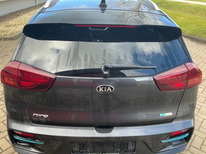 Używane Tylna klapa Kia Niro I (DE) E-Niro 64 kWh Cena € 595,01 Z VAT oferowane przez Automaterialen Ronald Morien B.V.