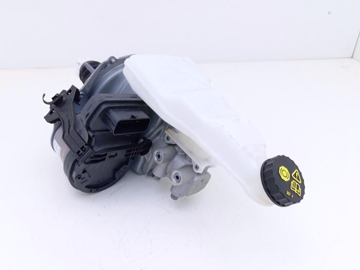 Used Master cylinder DS Automobiles DS 4 Price € 395,00 Inclusive VAT offered by Automaterialen Ronald Morien B.V.