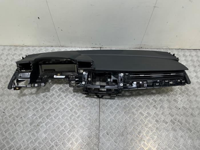 Używane Panel Audi A3 Sportback (8YA) 2.0 30 TDI 16V Cena € 895,00 Procedura marży oferowane przez Automaterialen Ronald Morien B.V.