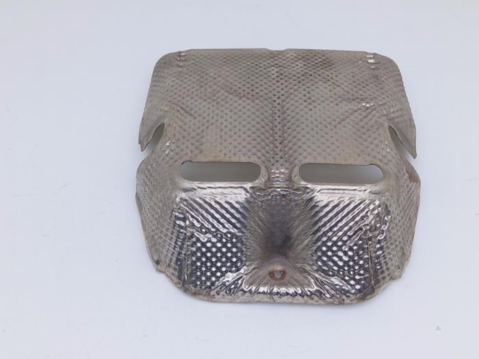 Usagé Bouclier thermique échappement Mercedes C-Klasse AMG (W205) C-63 S,Edition 1 AMG 4.0 V8 Biturbo Prix € 35,00 Règlement à la marge proposé par Automaterialen Ronald Morien B.V.
